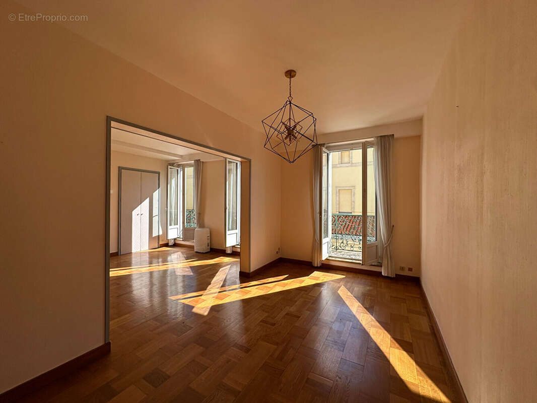 Appartement à BEZIERS