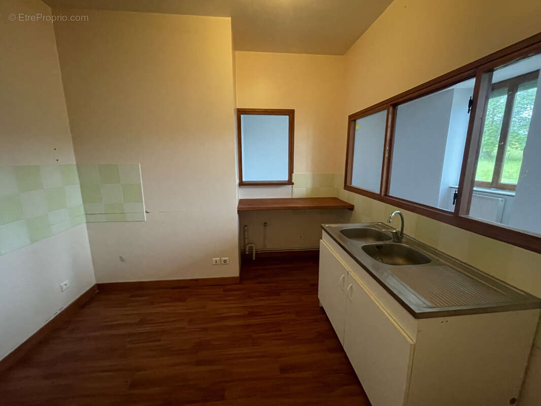 Maison à PERPEZAT