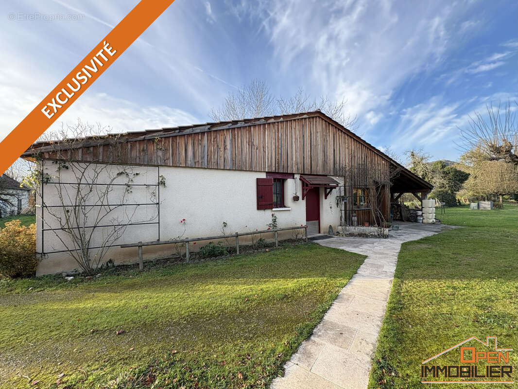 Maison à SAINT-JULIEN-DE-LAMPON