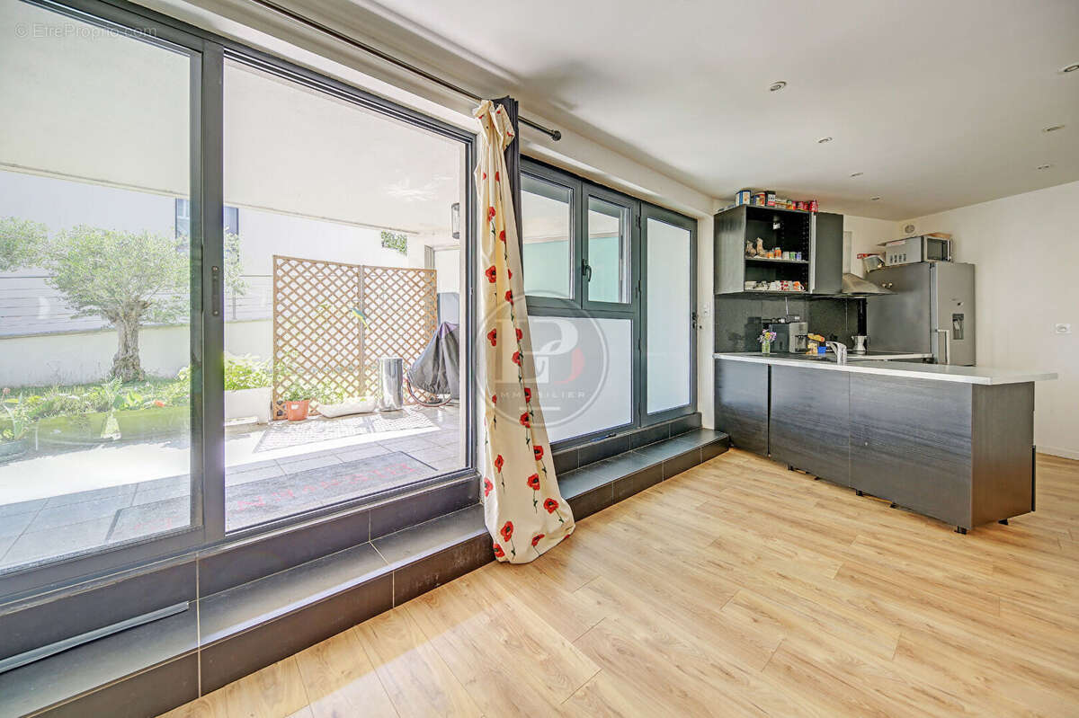 Appartement à MAREIL-MARLY