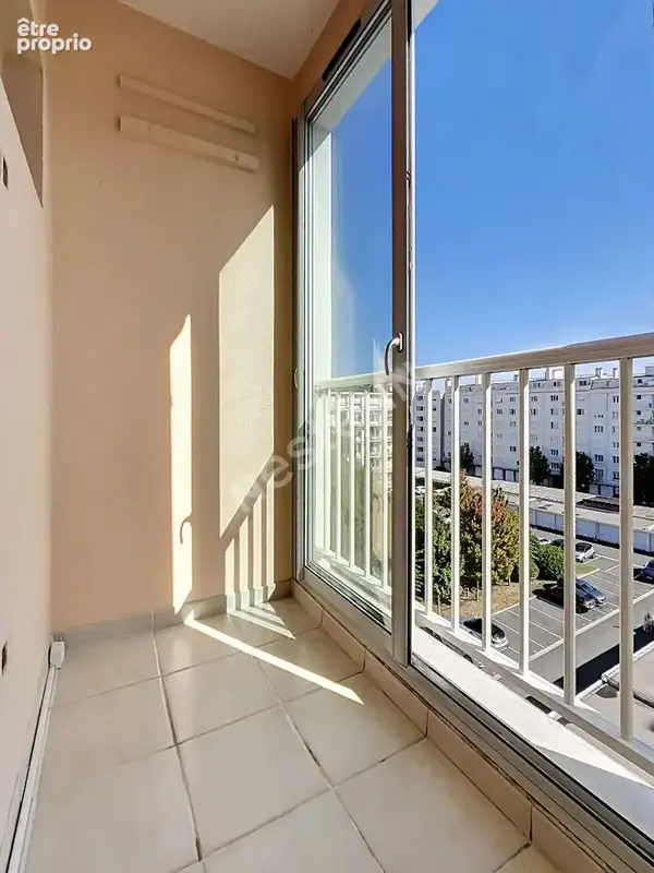 Nantes Rond-point de Vannes / Appartement T3 / 63m² / ascenseur / - photo 8