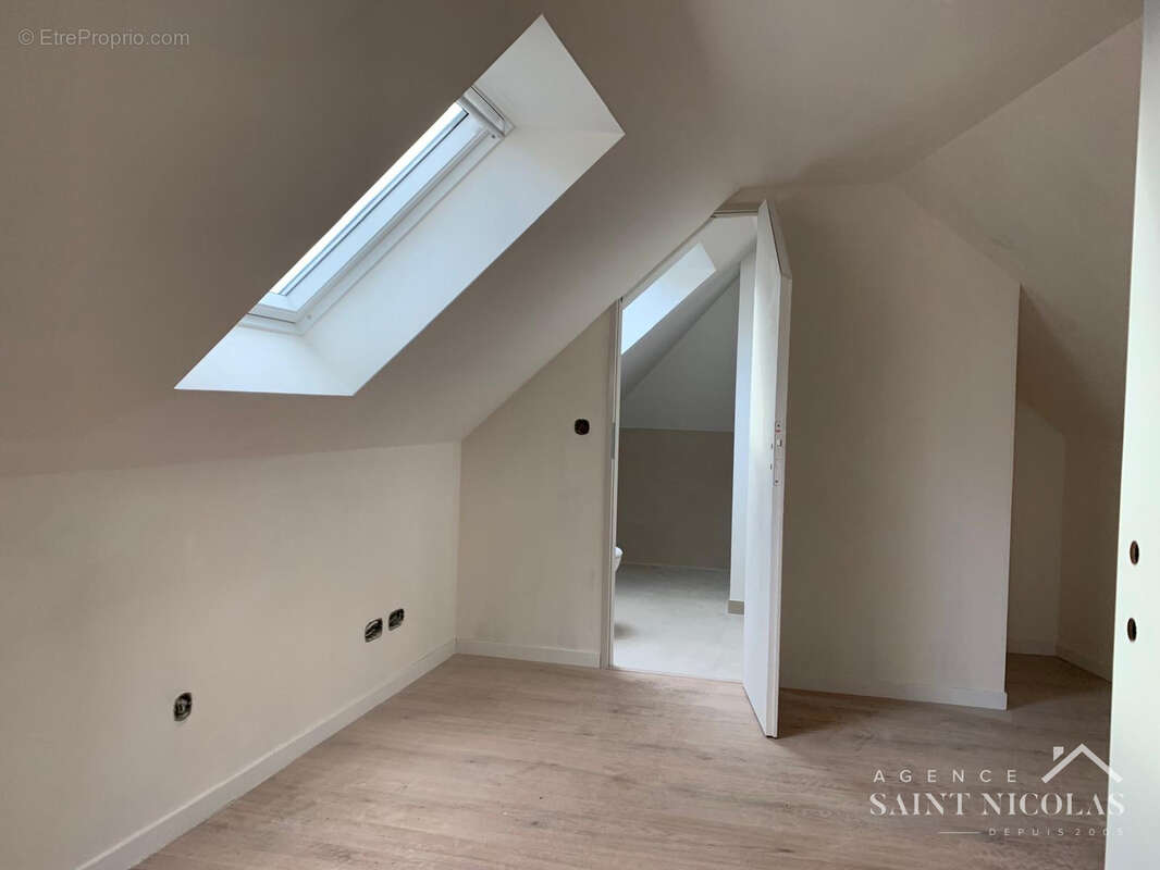 Appartement à LES MUREAUX