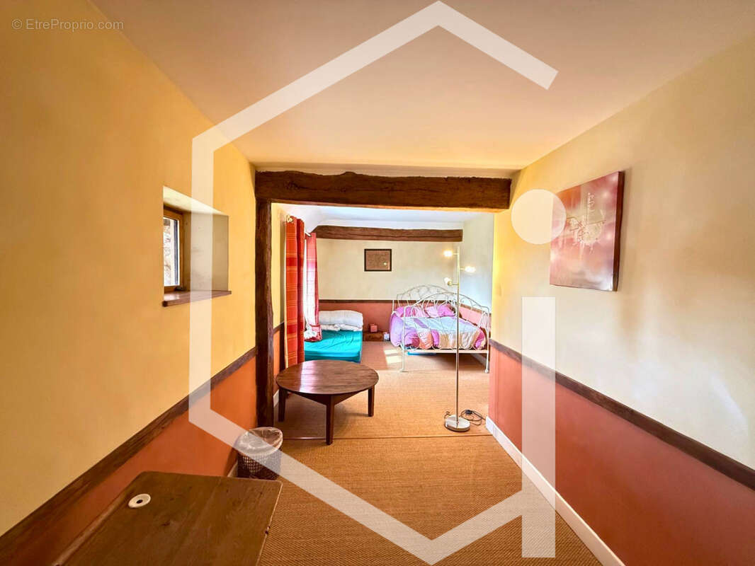 Maison à COSNE-COURS-SUR-LOIRE