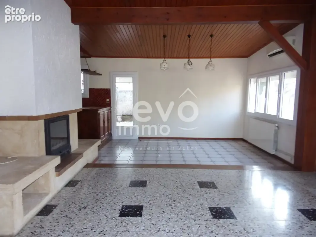 Paulhan / axe a75 / villa t4 de pp sur 394 m² de terrain - photo 3