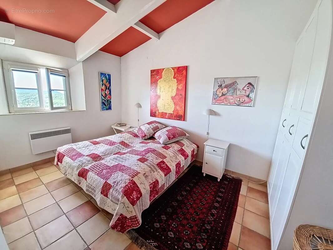 Appartement à FAYENCE