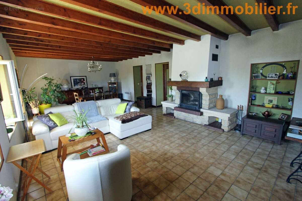 Photo 3 - Maison à SELLIERES