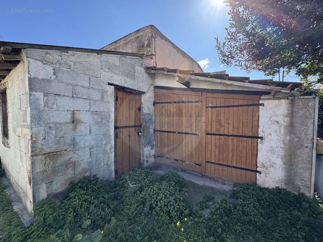 Appartement à MEZE