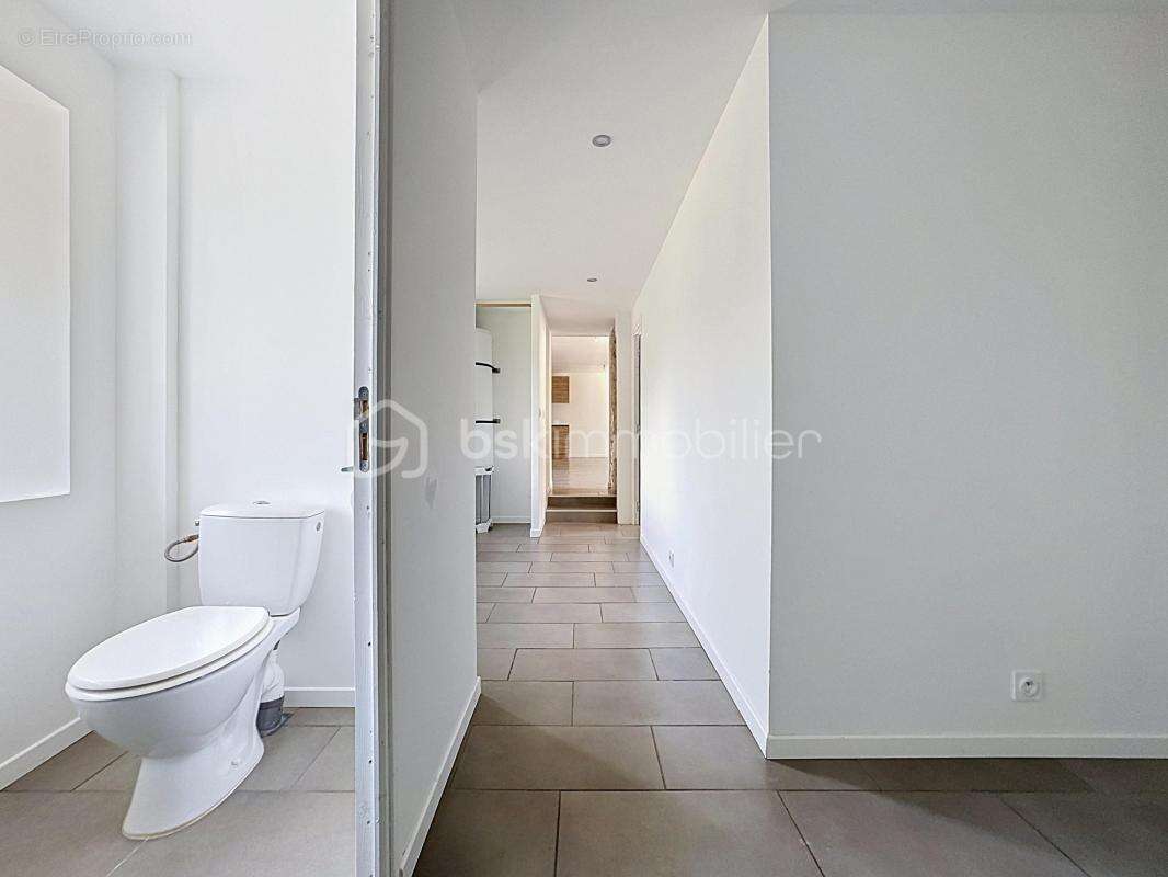 Maison rénovée avec autonomie de plain-pied - photo 11