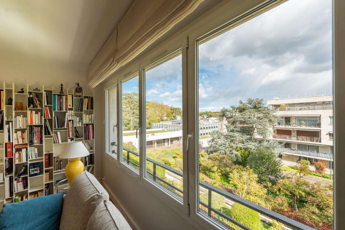 Appartement à VILLE-D'AVRAY