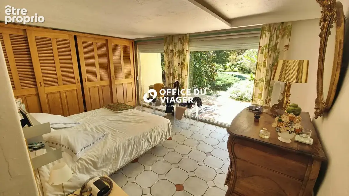 Maison - 6 pièces - 180 m² - photo 16