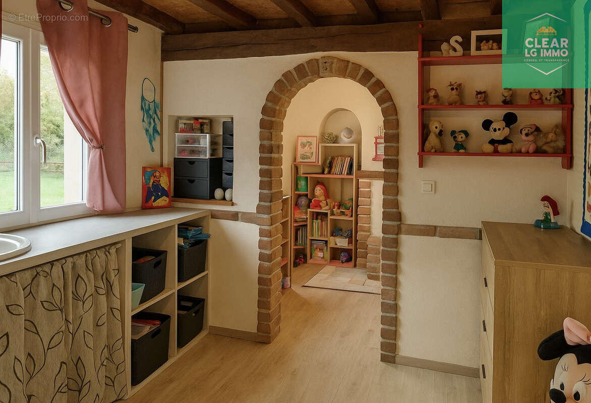 Maison à CERISIERS
