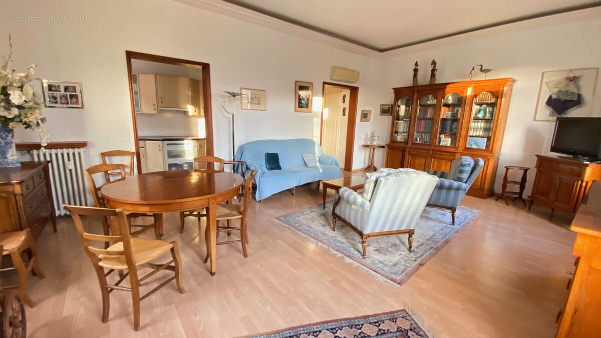 Appartement à SAINT-RAPHAEL