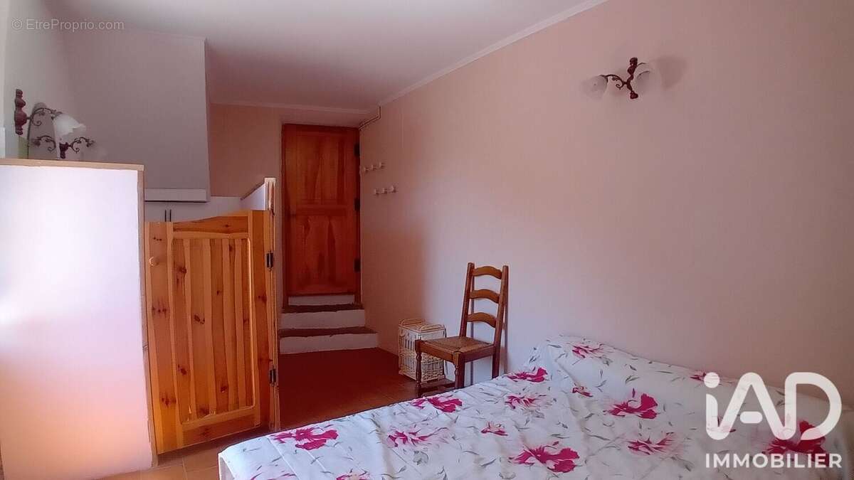 Maison 86 m² à Corconne  - photo 7