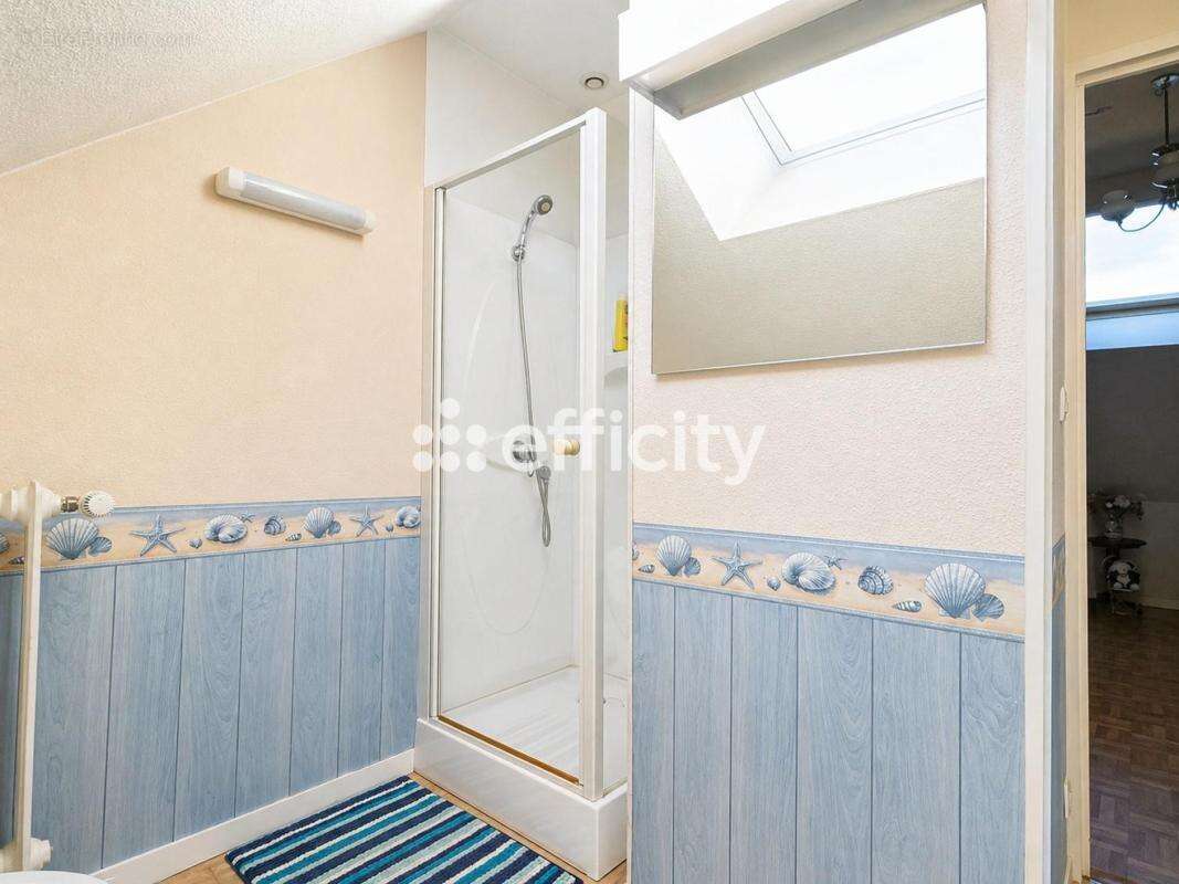 Maison 123 m² à Saint-Germain-Du-Corbeis  - photo 12