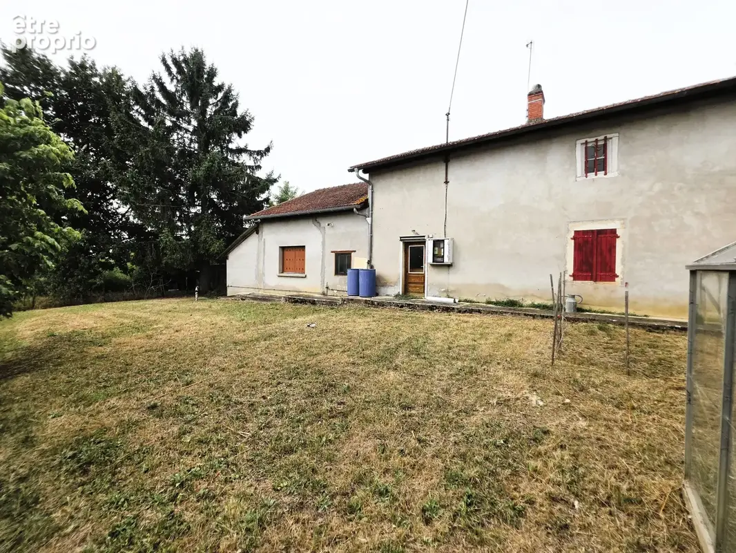Nouveauté  saint-jean-sur-veyle :une maison à rénover, du terrain et un beau potentiel ! - photo 7