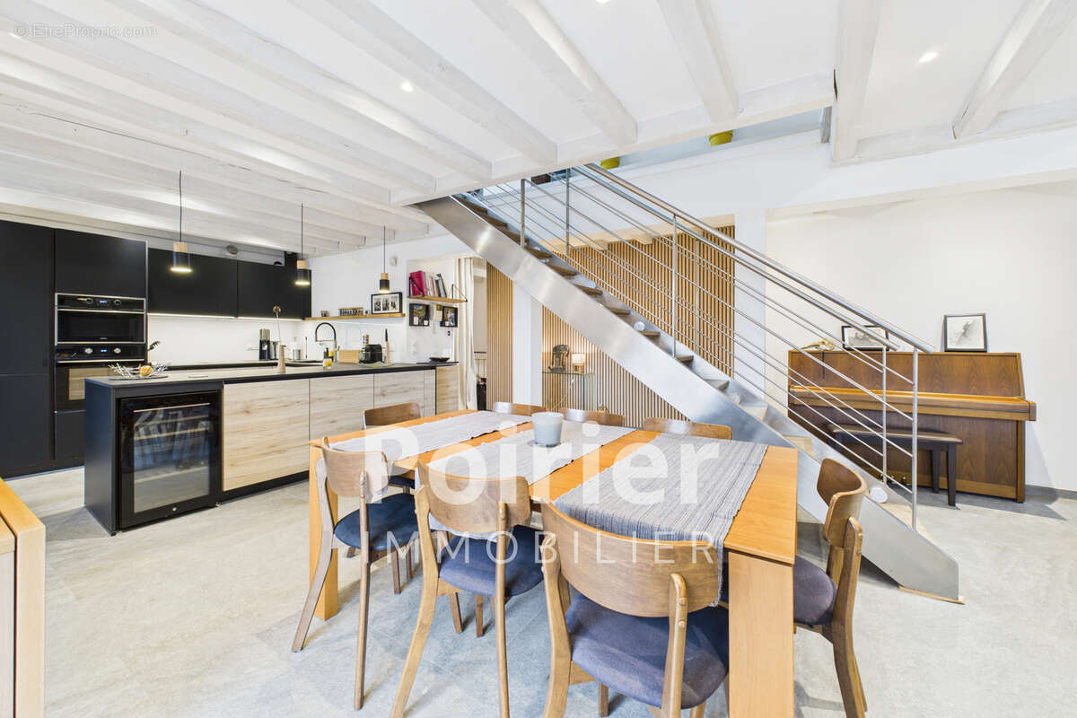 COUP DE CŒUR À VEIGY ! T5 Duplex rénové   Vue dégagée - photo 2