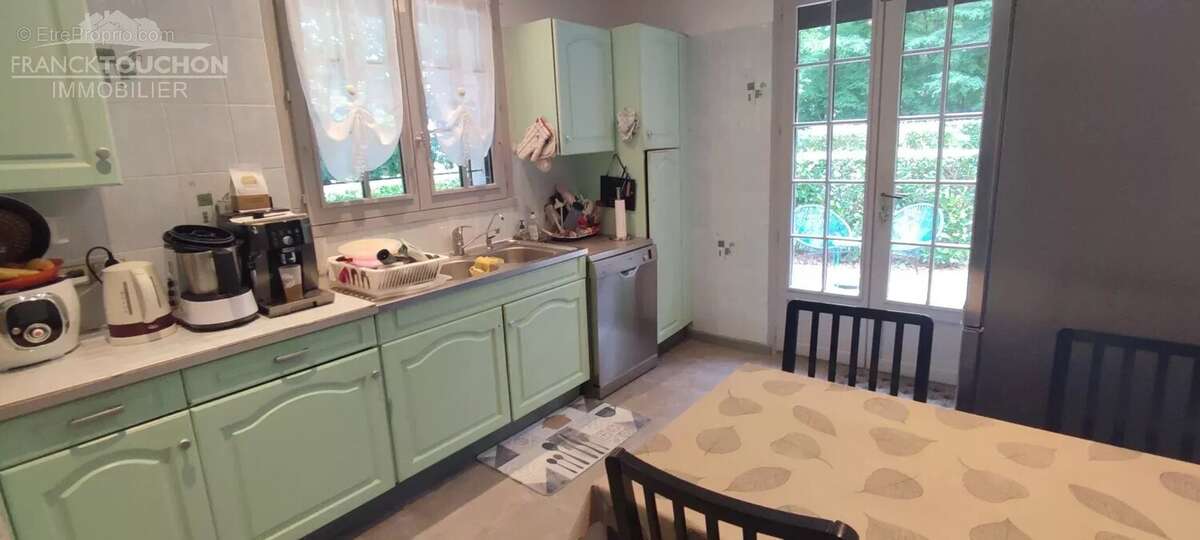 Maison à FERRIERES-EN-GATINAIS