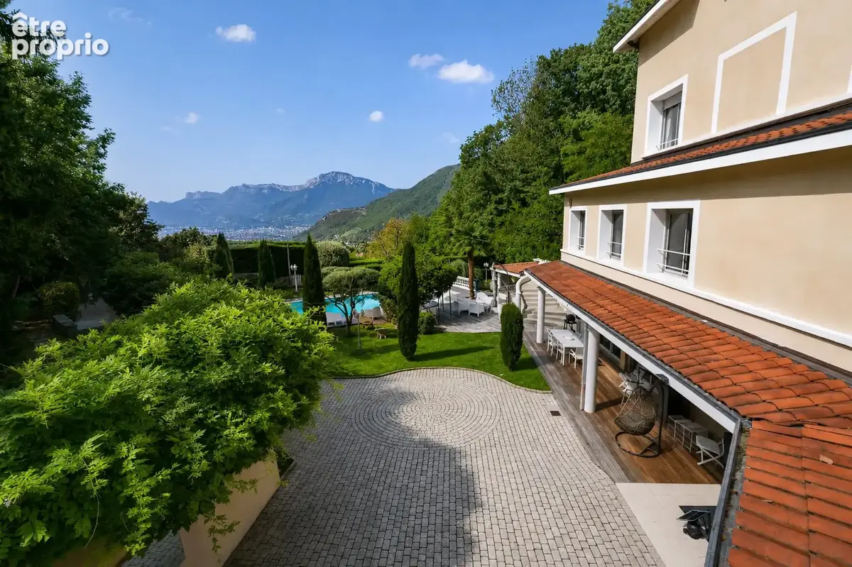 Maison 7 pièces 335 m² à vendre à Corenc (38700) - photo 3