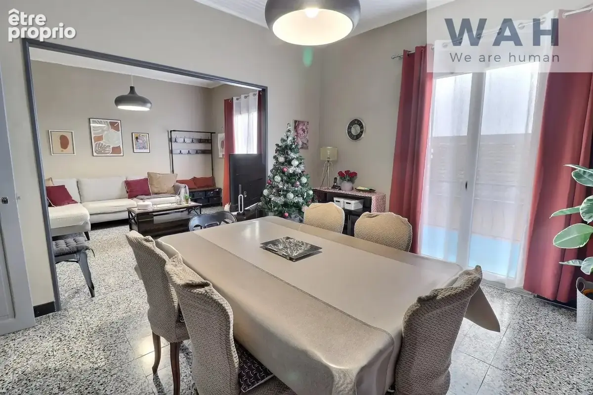 Maison en r+1 divisee en deux appartements - 34400 lunel - photo 4