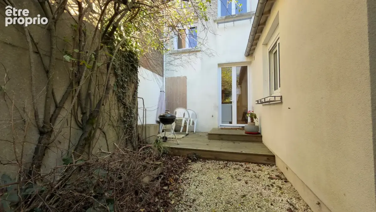 Hôtel de Ville - Appartement avec jardin - photo 8