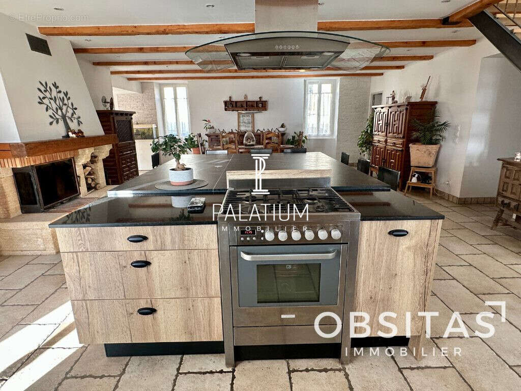 Appartement à SAINT-MICHEL-L'OBSERVATOIRE