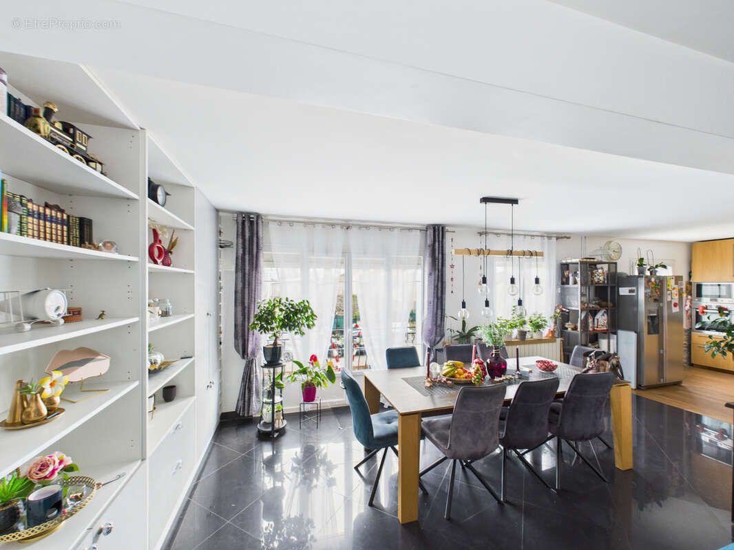 Maison à SARTROUVILLE