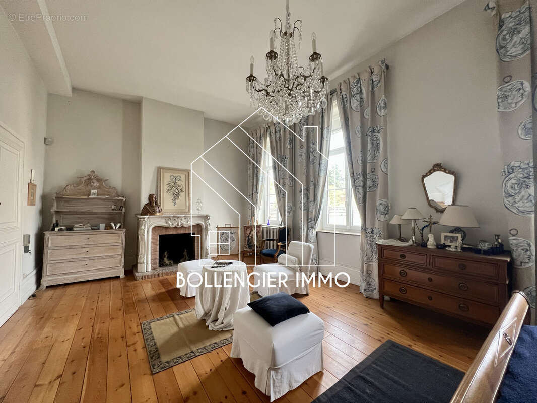 Maison à HAZEBROUCK