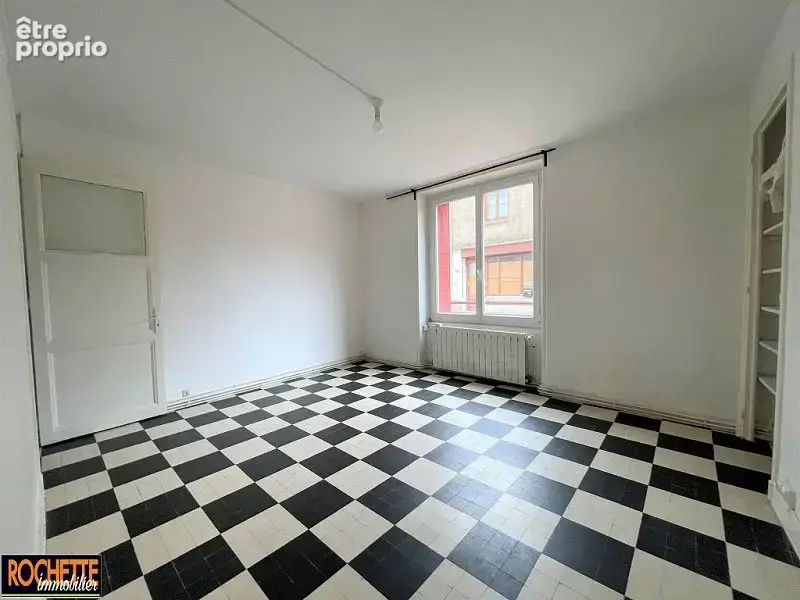 Maison 8 pièces 148 m² à vendre à Neulise (42590) - photo 3