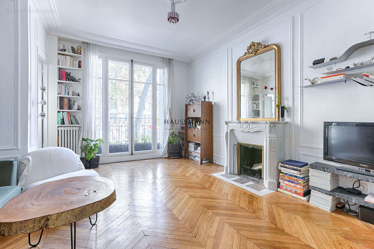 Appartement à PARIS-17E