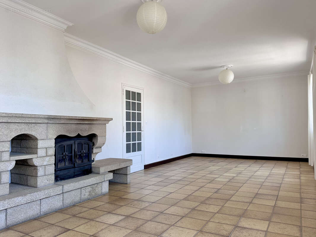 Appartement spacieux de 107 m2 - emplacement privilélégié et cadre de vie agréable - photo 5