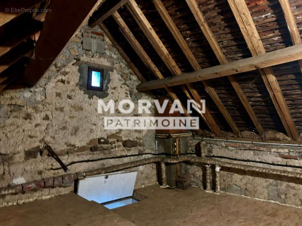 Maison à SAINT-SAULGE