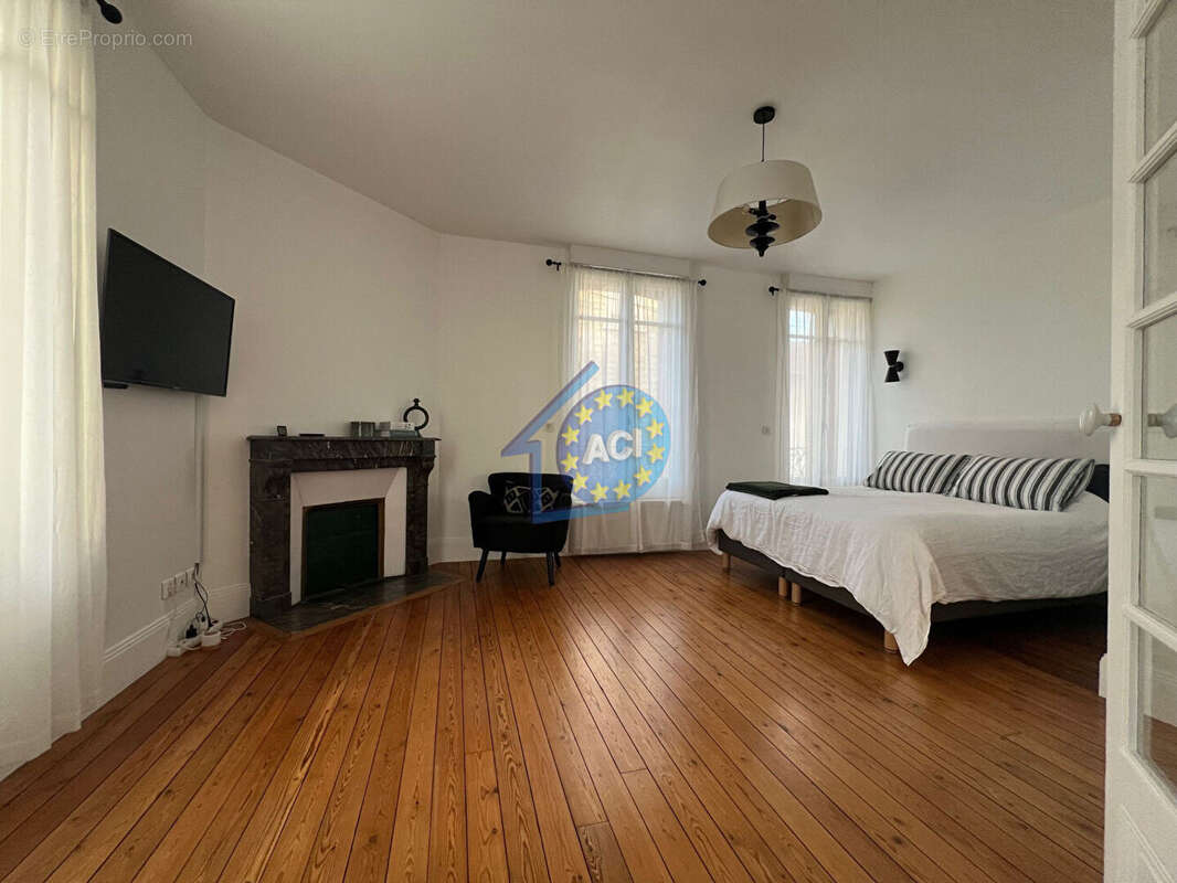 Maison à MANTES-LA-JOLIE