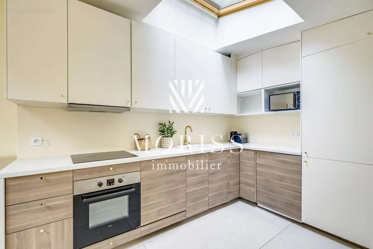 Appartement à PARIS-18E
