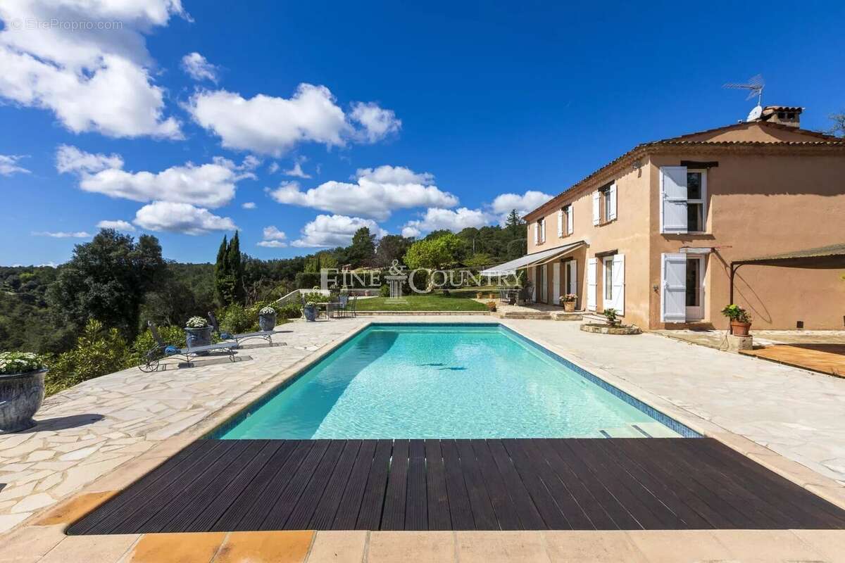Maison à MONTAUROUX