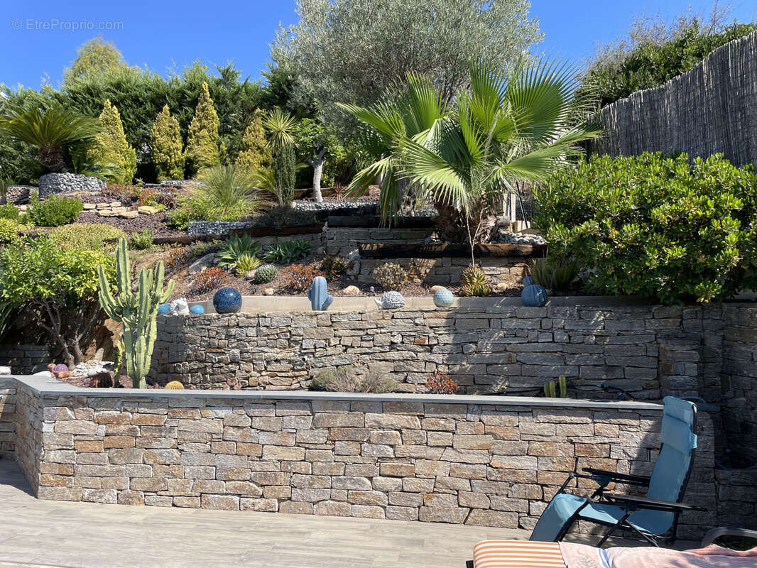 Maison à LA LONDE-LES-MAURES