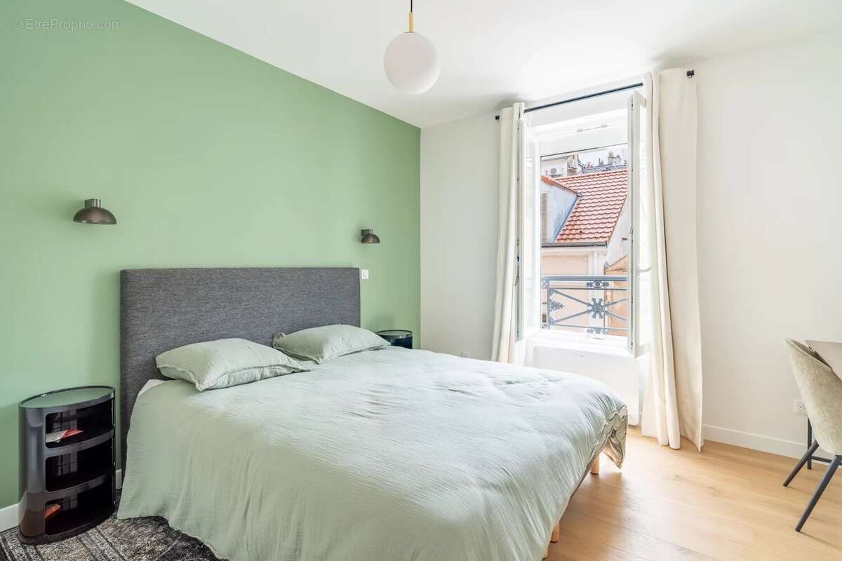 Appartement à SURESNES