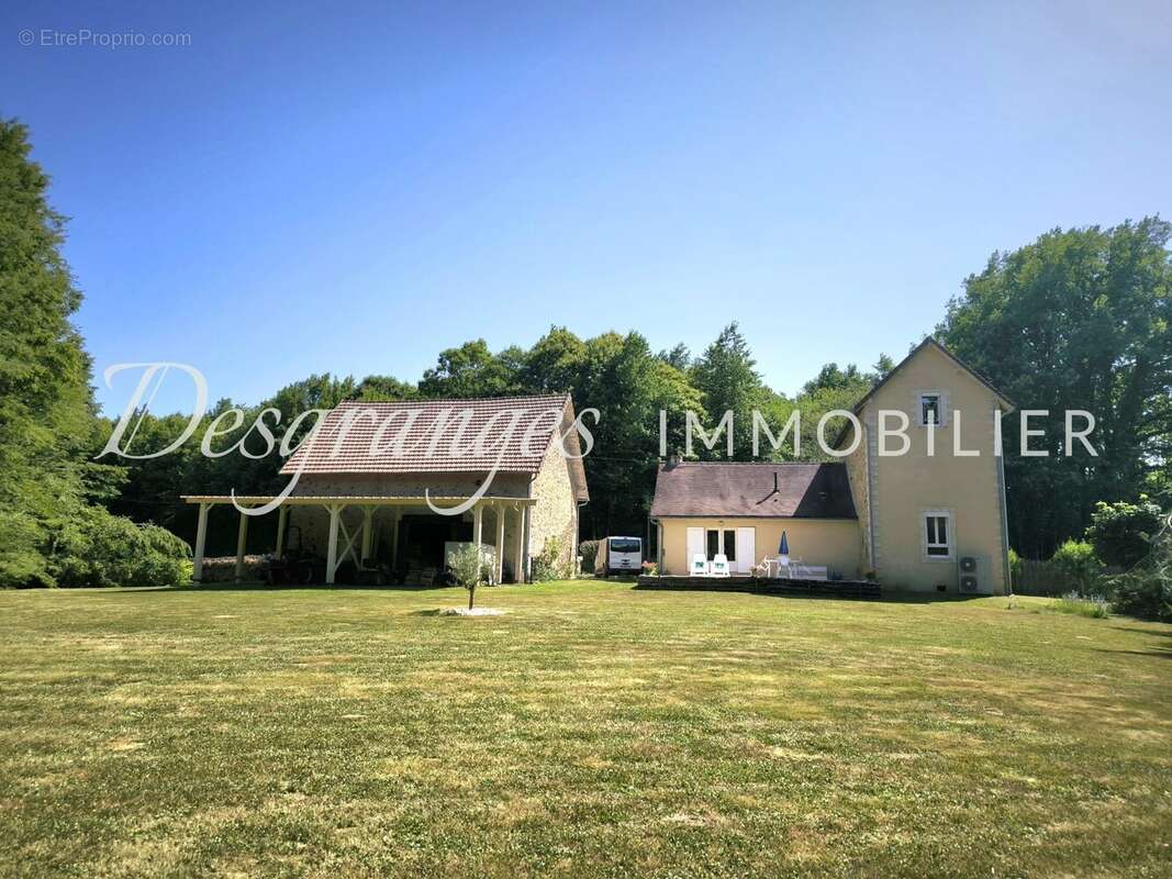 Maison 125 m² à Savignac-Ledrier  - photo 4