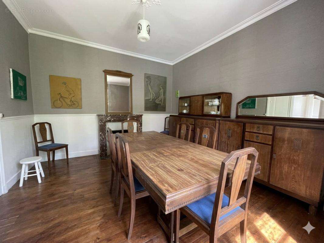 Maison à SACLAS