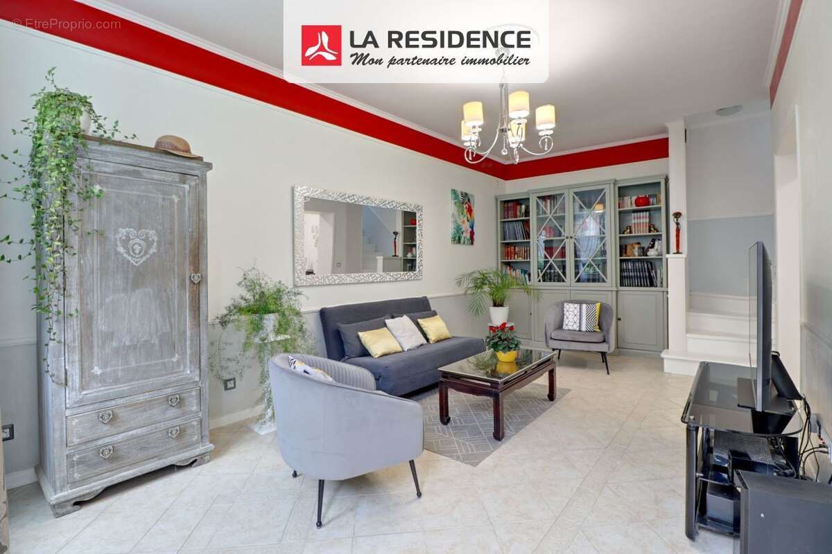 Appartement à JOUY-LE-MOUTIER