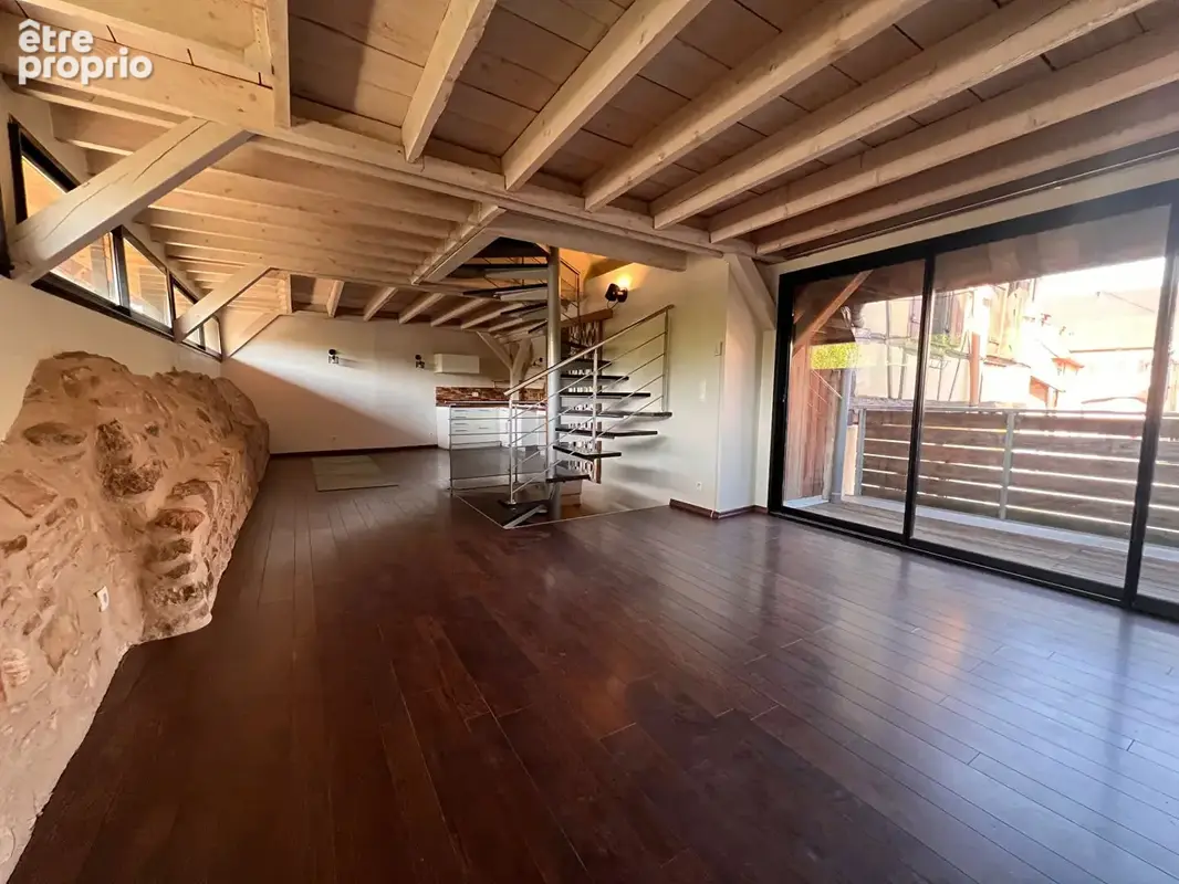 Pour INVESTISSEURS - Maison de ville 5P - Au coeur des Remparts - photo 2