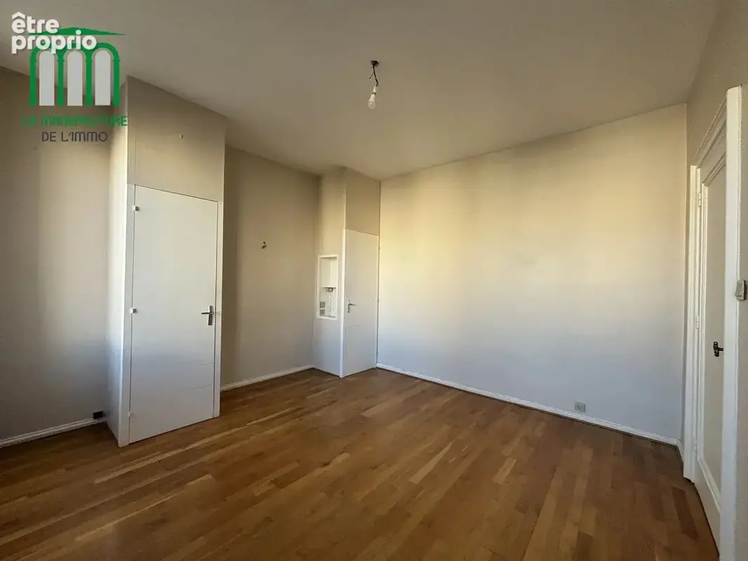 Appartement de type F4 de 102.23 m² avec deux balcons, garage/ Armeville-Foch-cité du design - photo 23