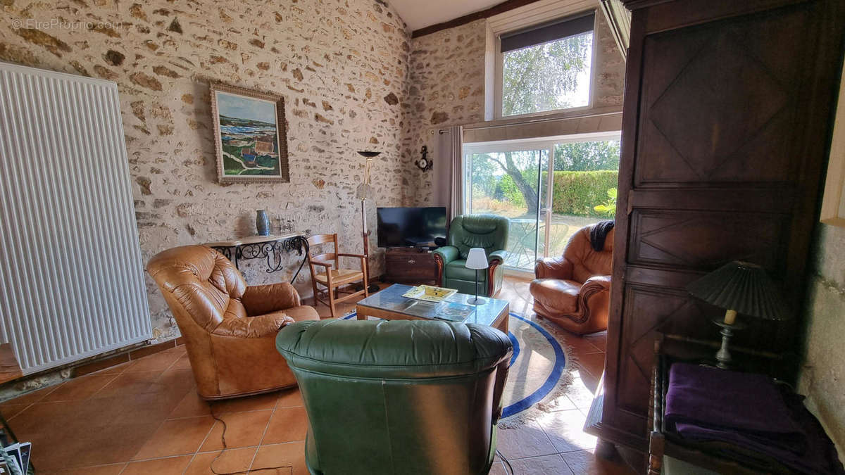 20240822_100939 - Maison à MAREUIL