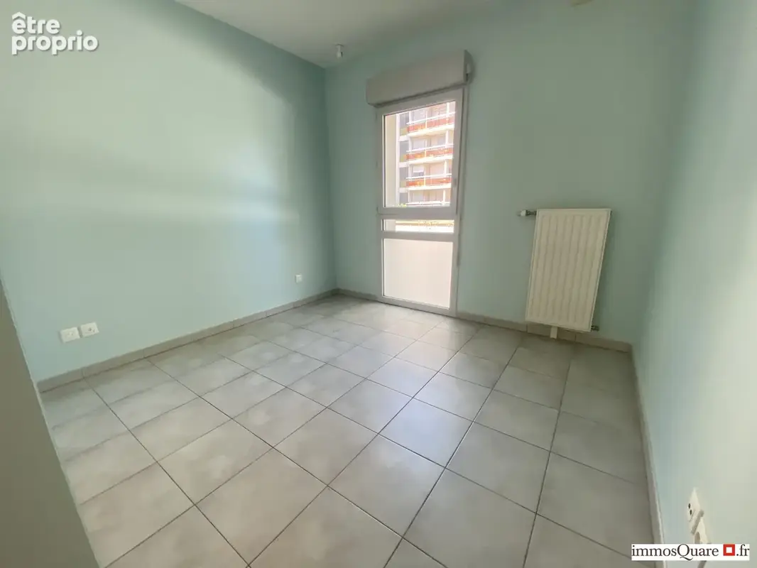 Appartement 60 m² à Bron  - photo 8
