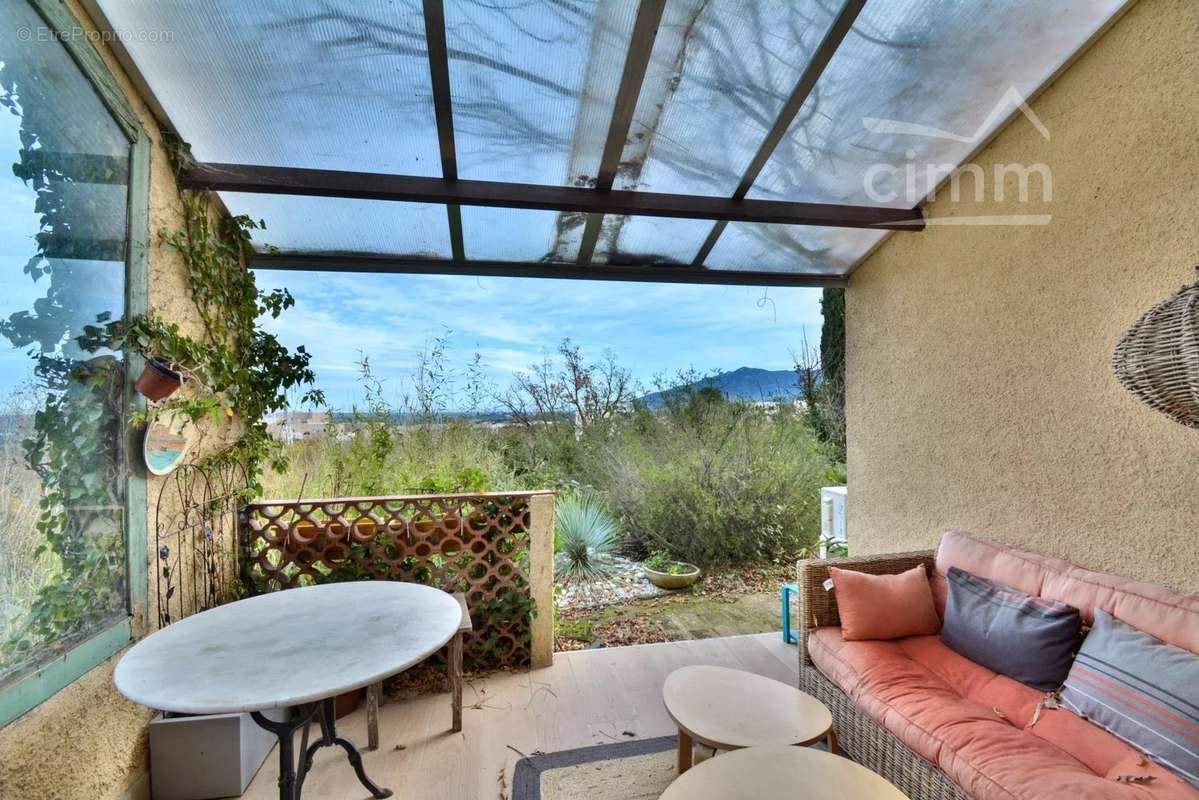 Maison à LAROQUE-DES-ALBERES