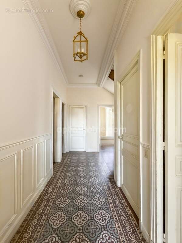 Propriete -  maison bourgeoise d'exception 10 pieces - 220 m2 - terrain 2500 m2 - photo 5