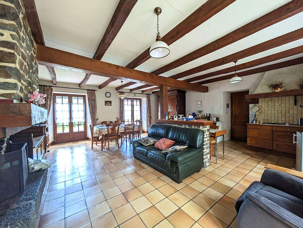 Maison à BAGUER-PICAN