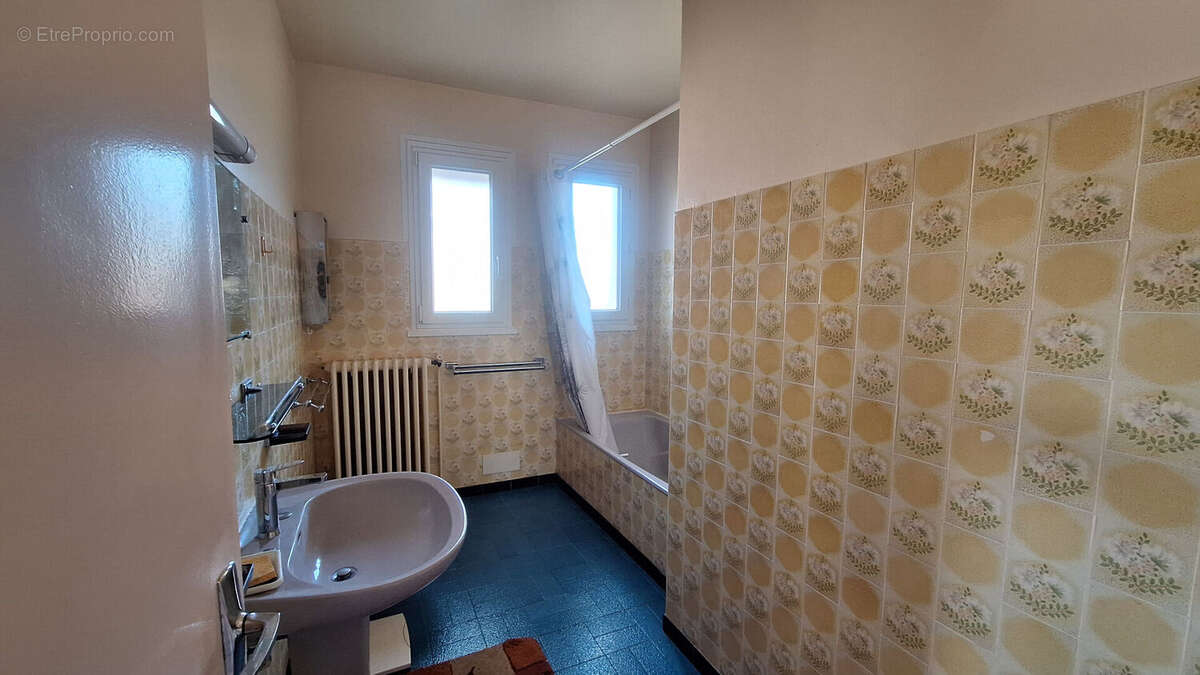 Maison à SALIES-DU-SALAT