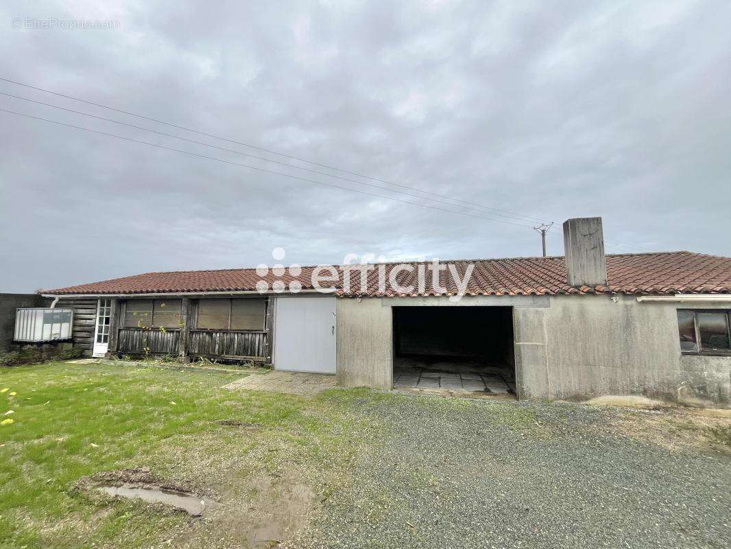 Maison à LES LUCS-SUR-BOULOGNE