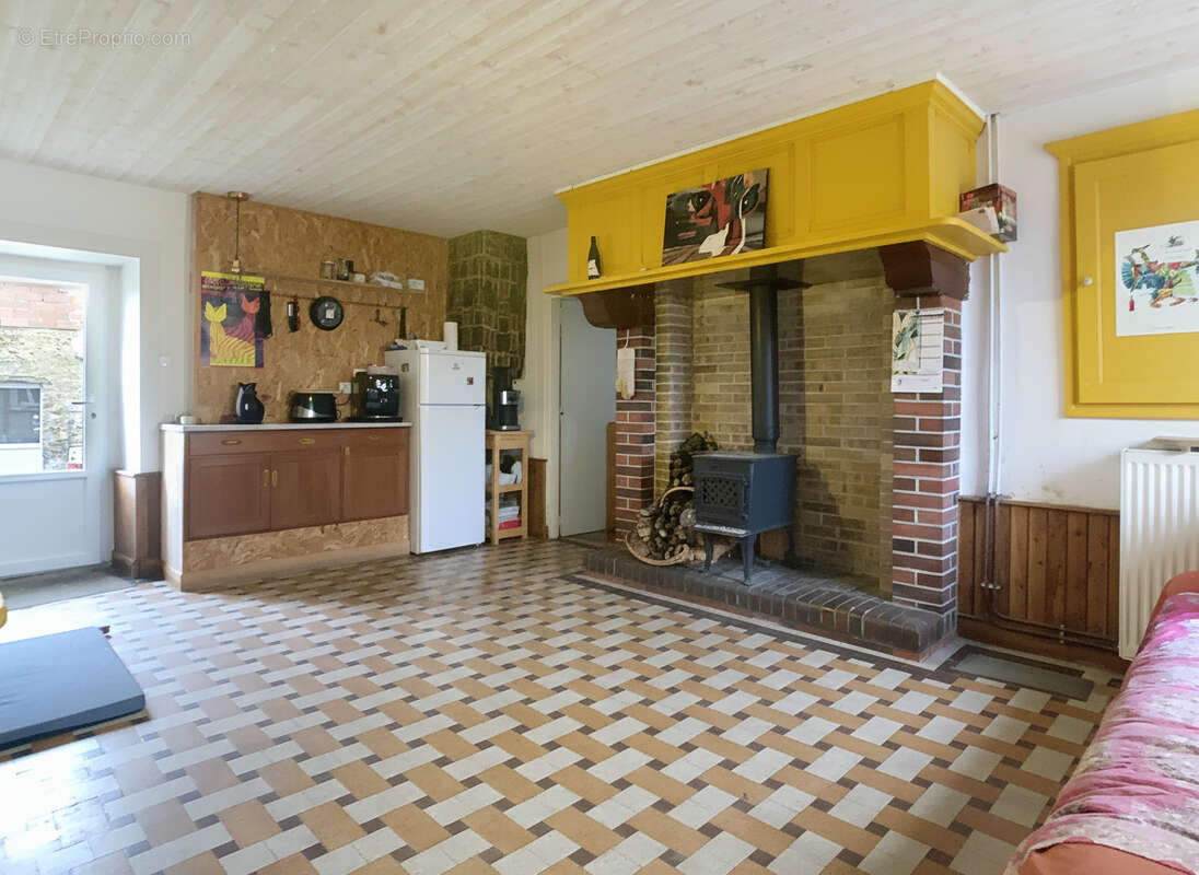 Maison à LA FEUILLIE