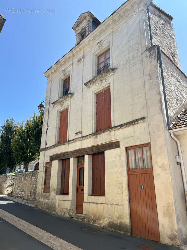 Maison à MIREBEAU